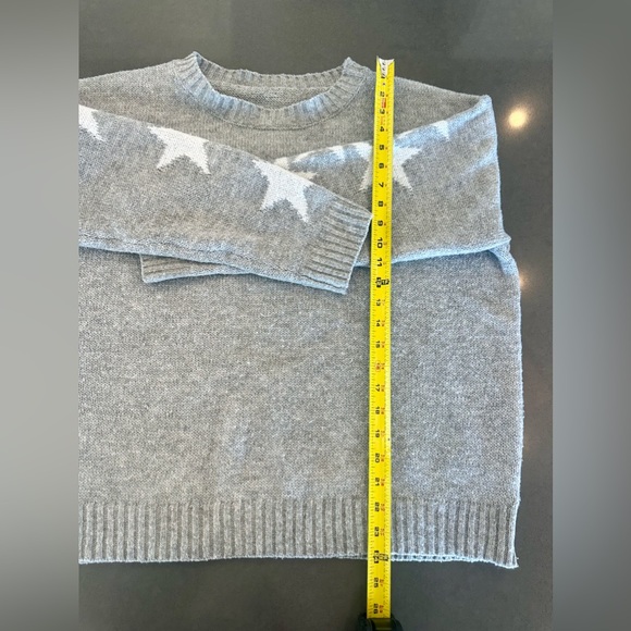CUPSHE Grey Star Dropped Sleeve Sweater - Size Large - Picture 7 of 7